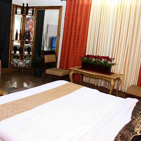 Hôtel De Oriental Grand à Kohima Extérieur photo