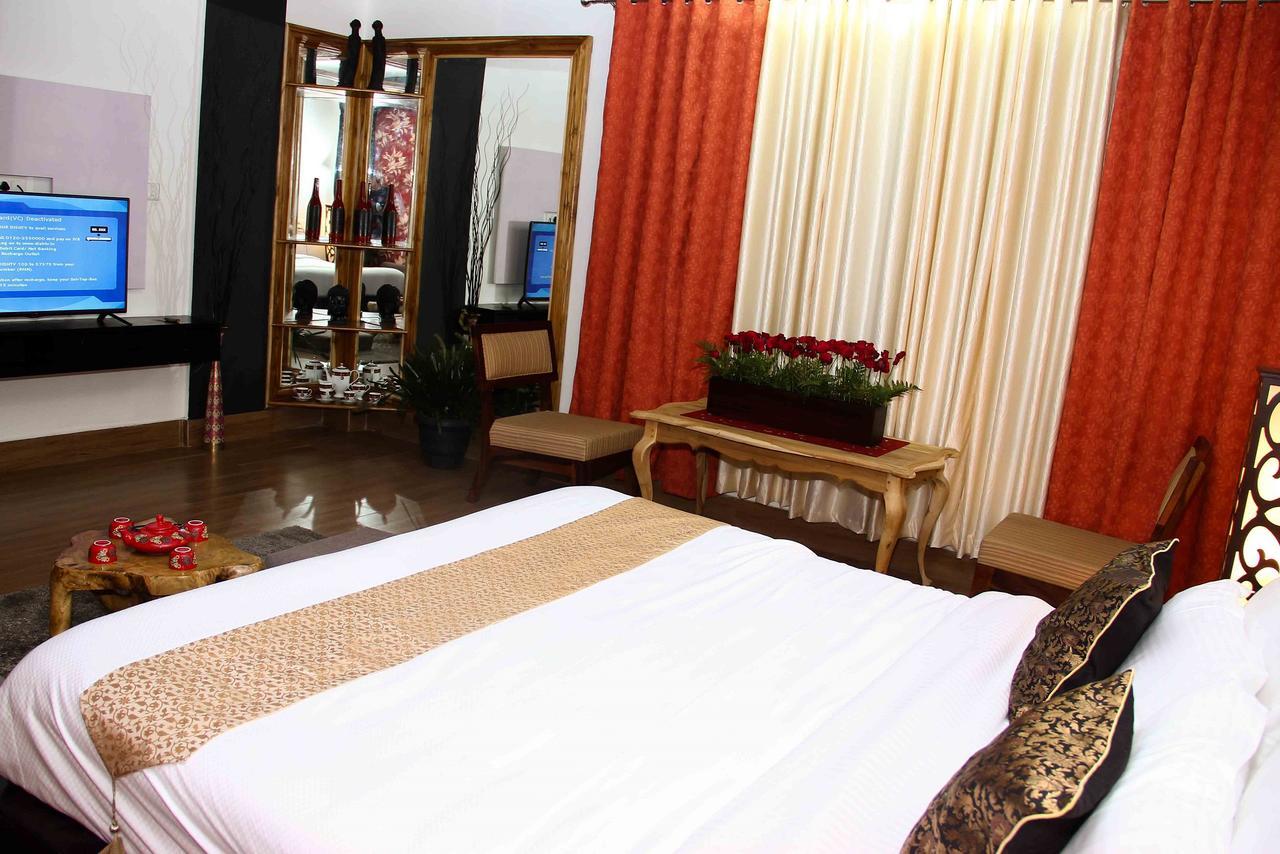 Hôtel De Oriental Grand à Kohima Extérieur photo