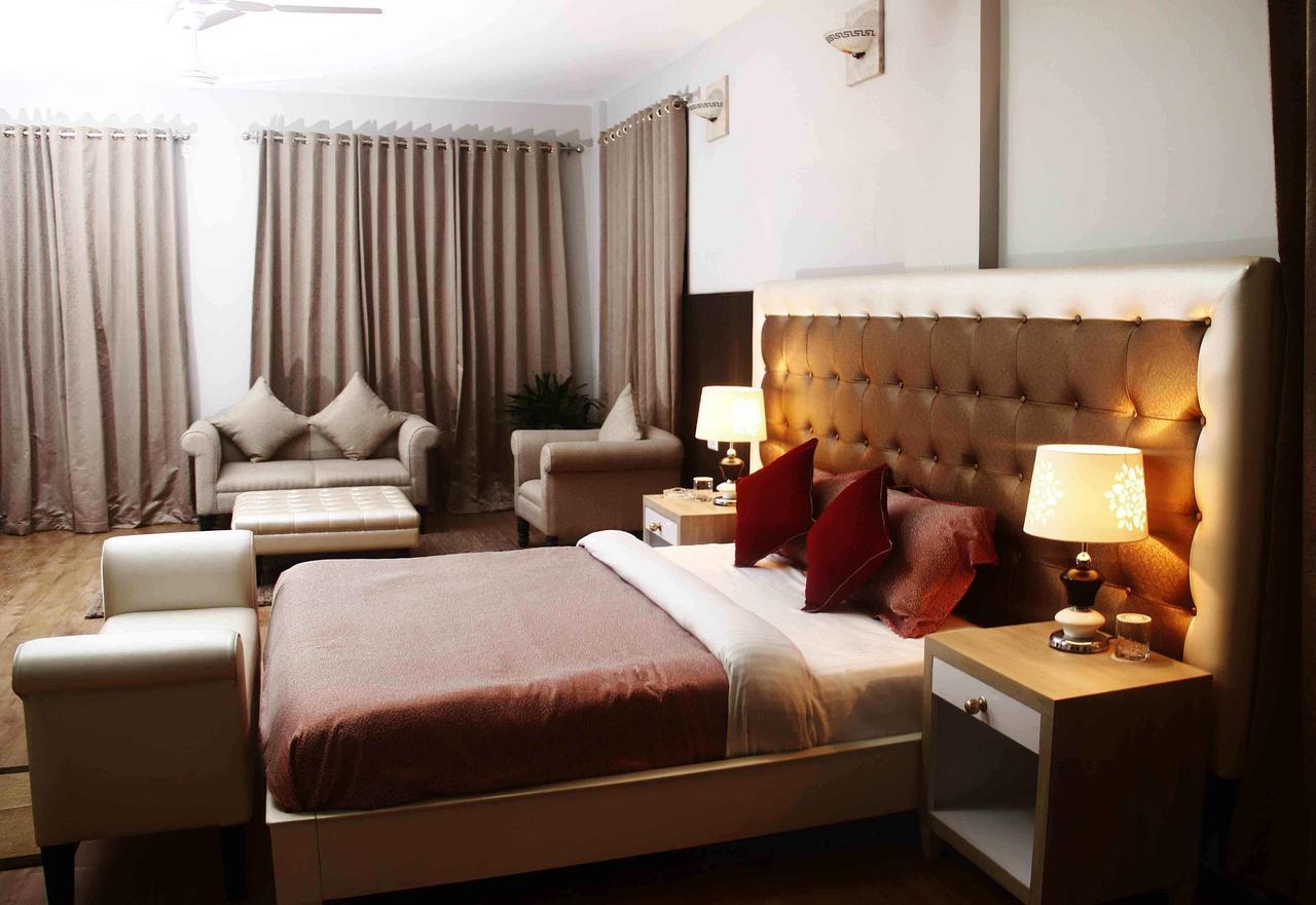 Hôtel De Oriental Grand à Kohima Extérieur photo