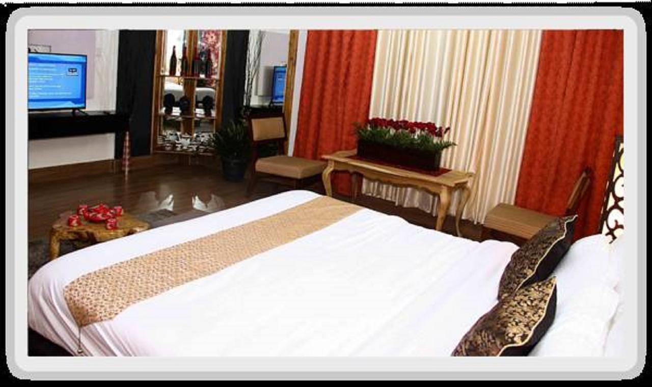 Hôtel De Oriental Grand à Kohima Extérieur photo